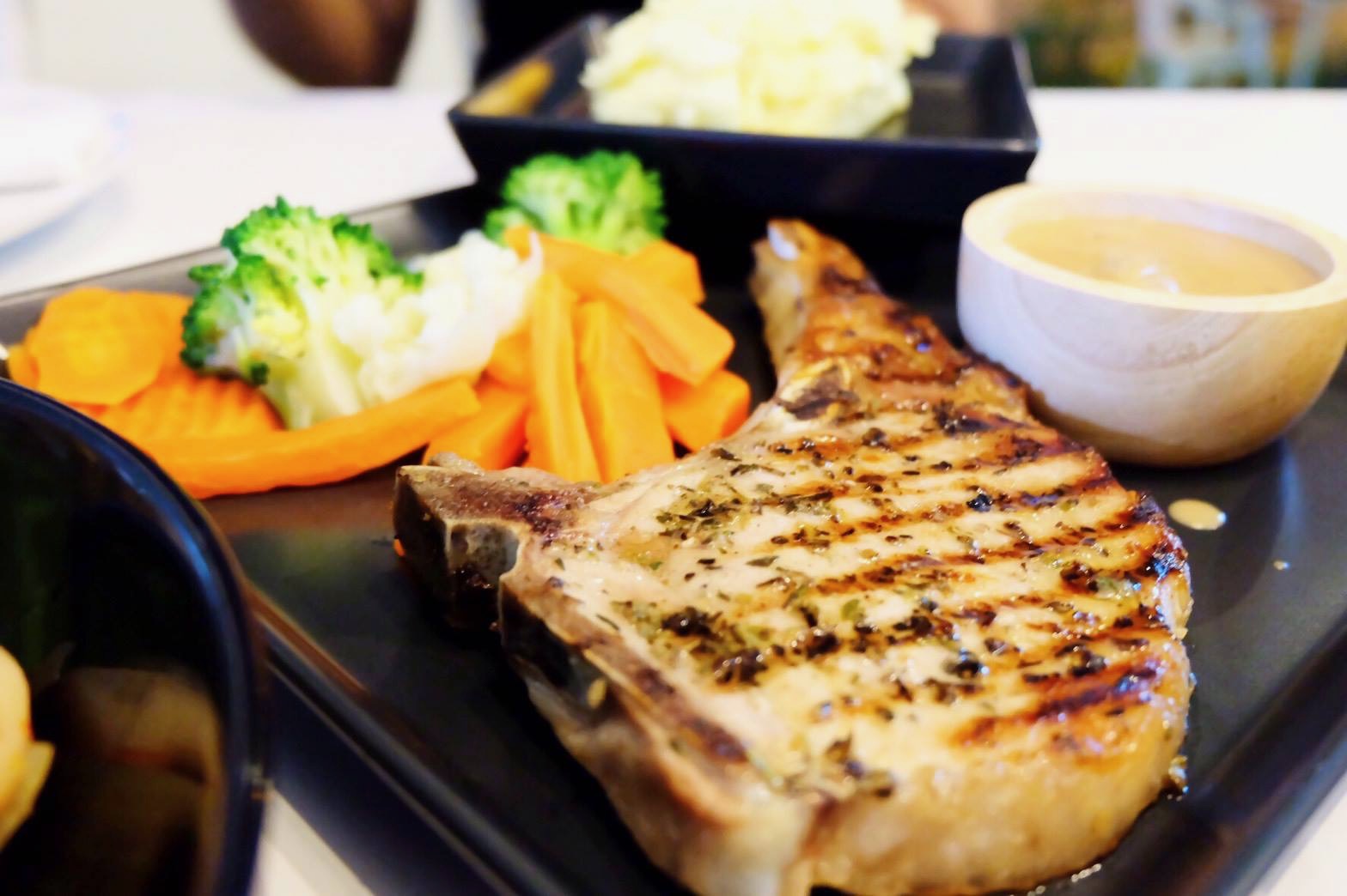 190Pork Chop
